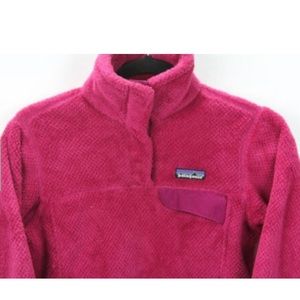 Hot pink Patagonia pullover